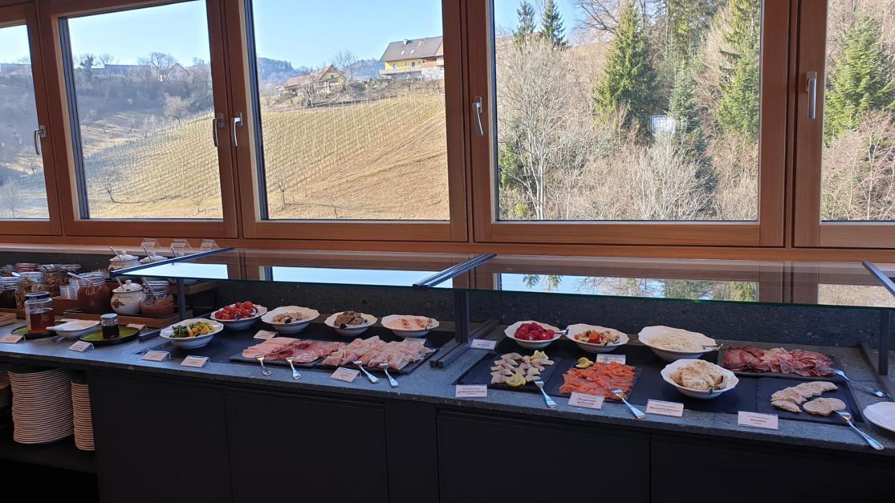 Landgut Am Poessnitzberg Hotel Leutschach Kültér fotó
