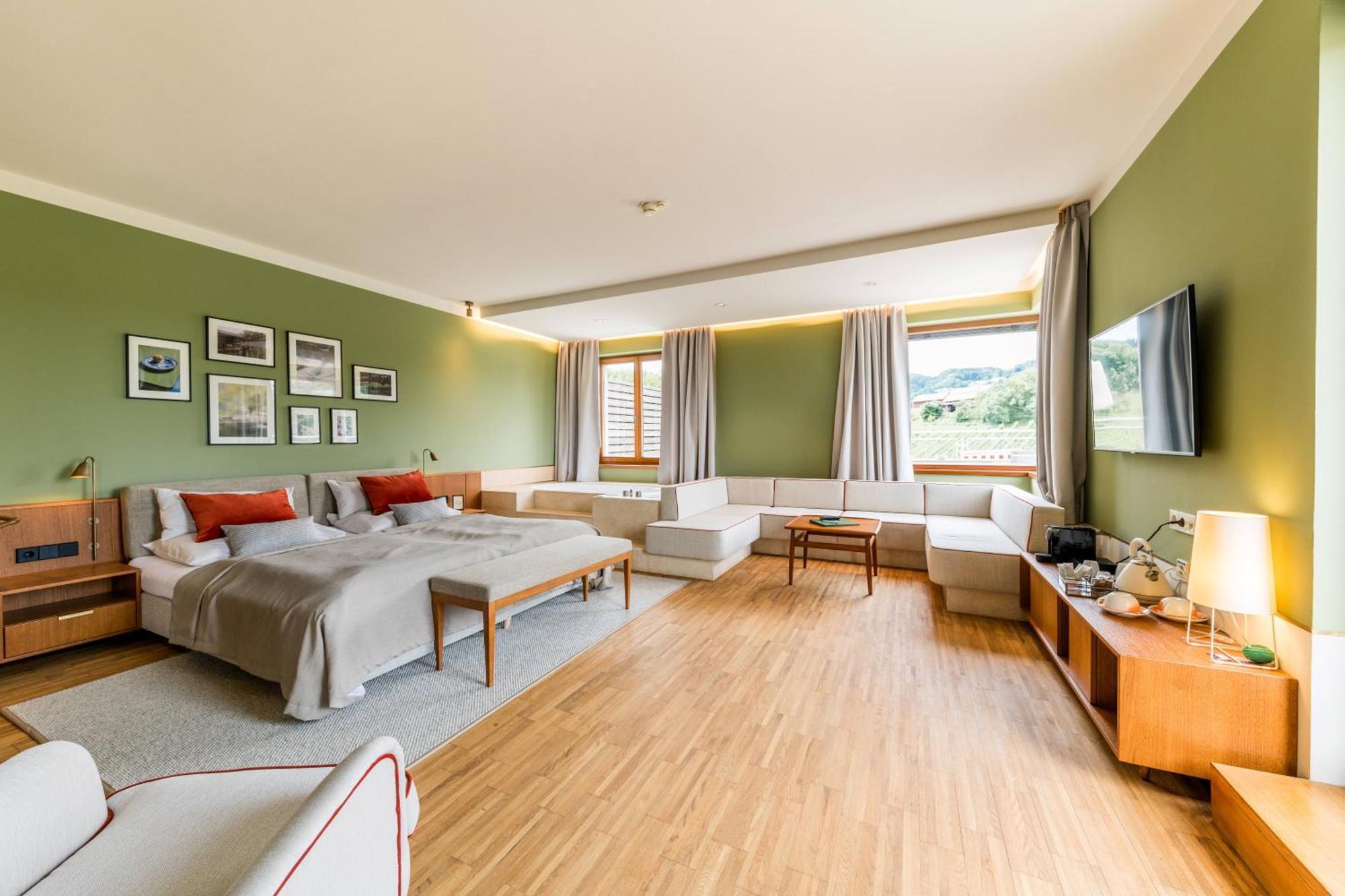 Landgut Am Poessnitzberg Hotel Leutschach Kültér fotó